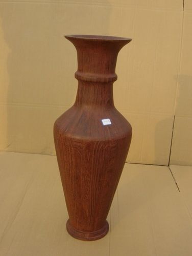 制作木制工艺花瓶| 生产加工木工艺品